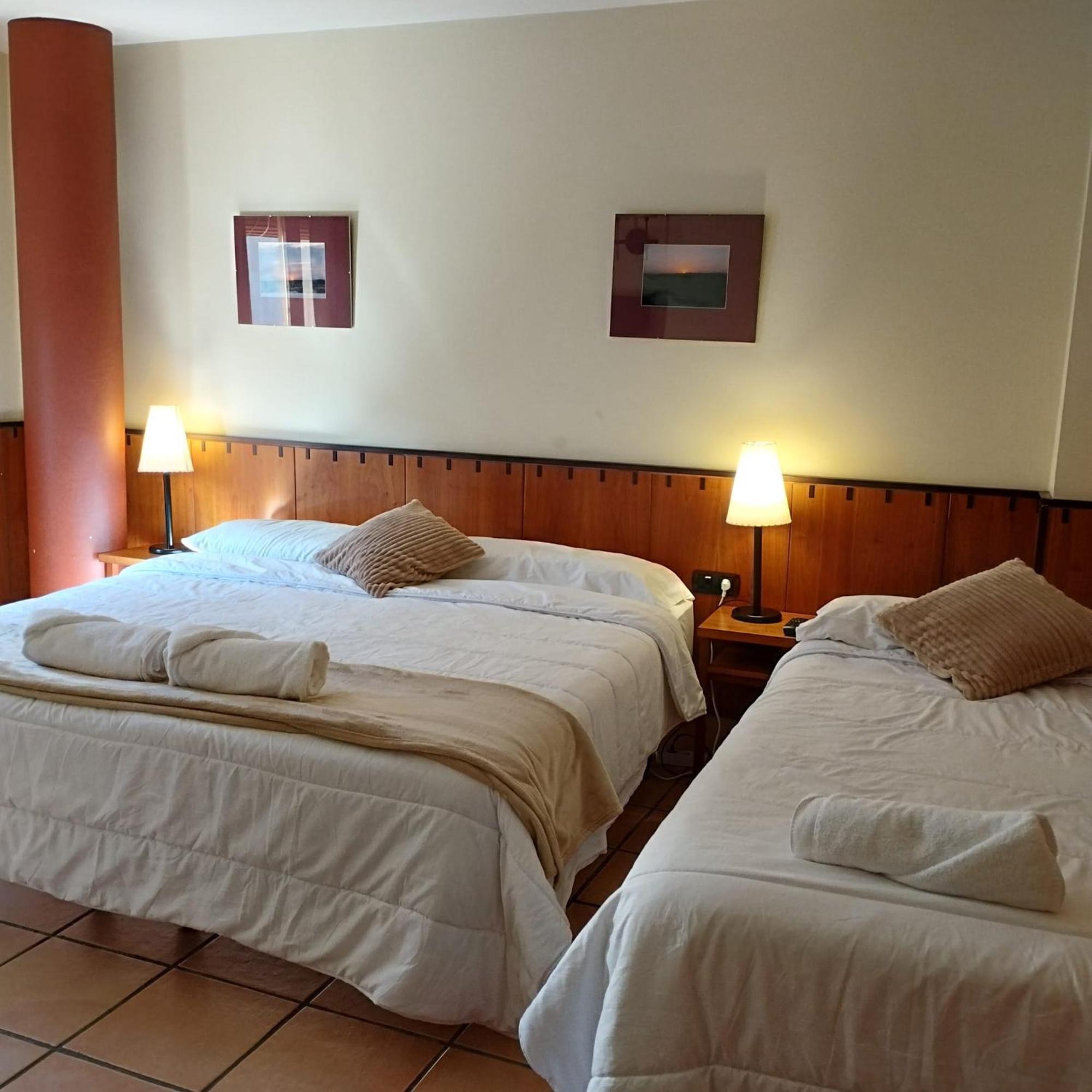 Hostal Tastavins Peñarroya de Tastavins Esterno foto
