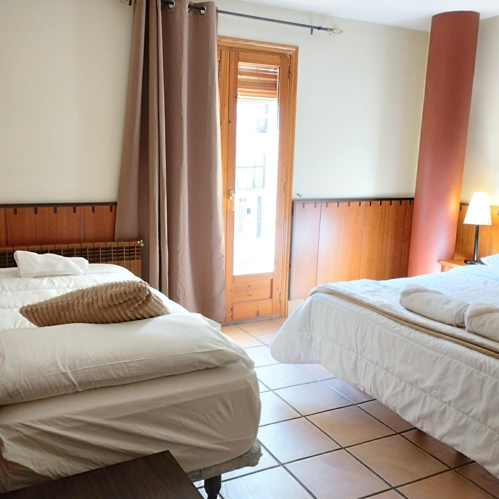 Hostal Tastavins Peñarroya de Tastavins Esterno foto